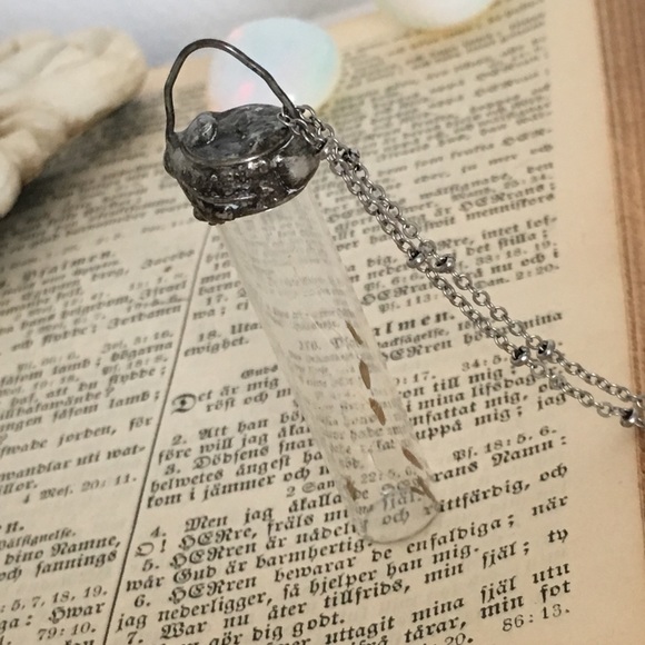 Dandelion Seeds Make a Wish Pendant Necklace Glass and seeds Handcrafted Pendant - Picture 6 of 8